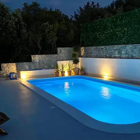 Sol - With Private Pool And 30m From The Sea *