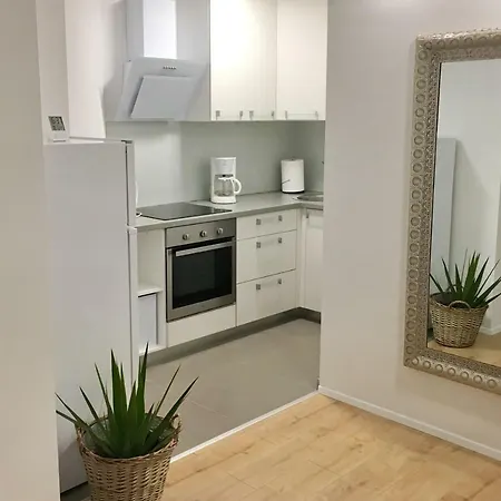 Sol - With Private Pool And 30m From The Sea 度假居