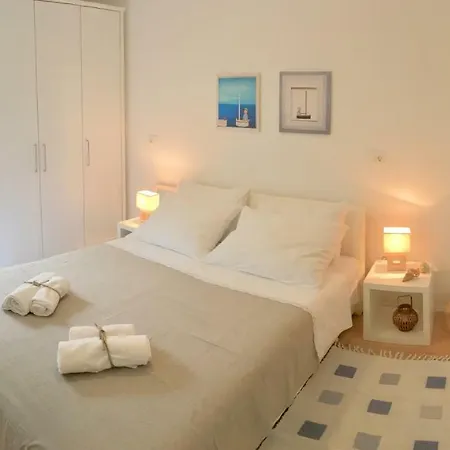 Sol - With Private Pool And 30m From The Sea 度假居 *
